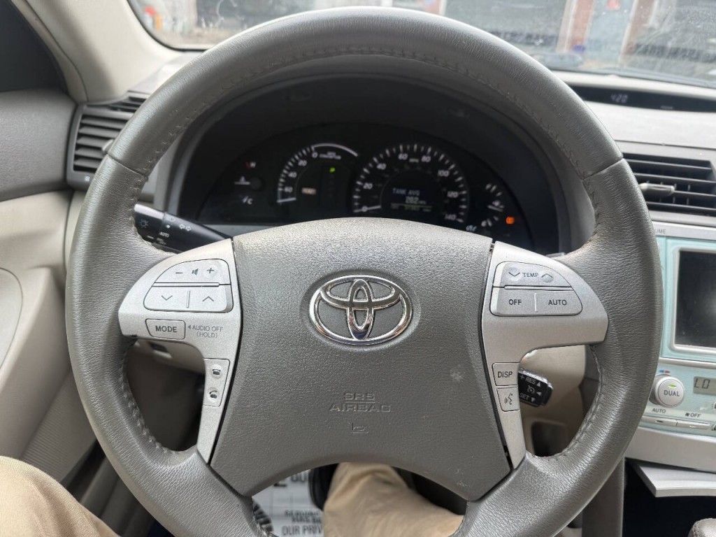 2008 Toyota Camry Image 11