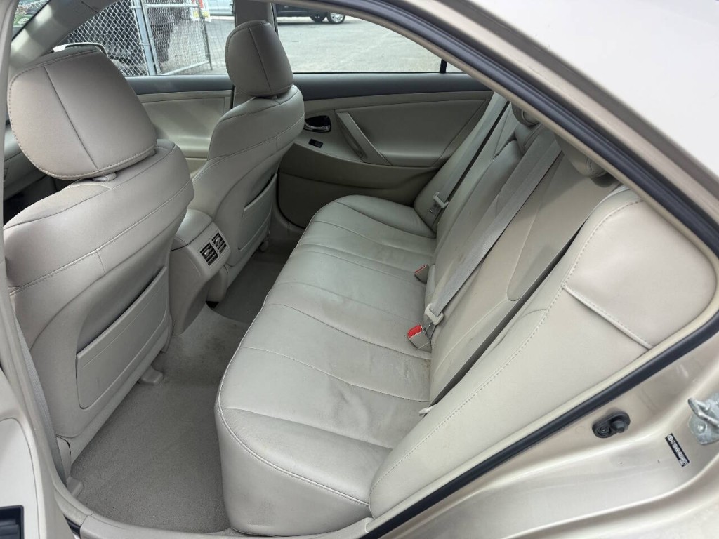 2008 Toyota Camry Image 19