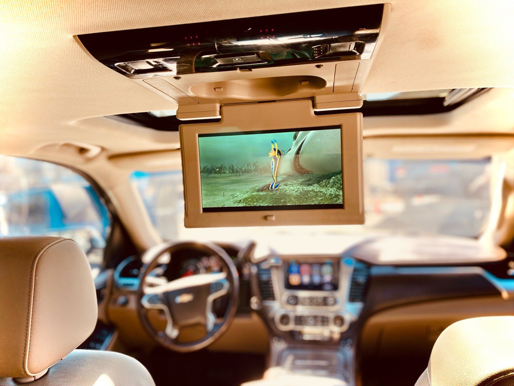 2017 Chevrolet Suburban Image 13