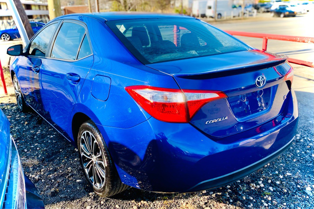 2015 Toyota Corolla Image 4