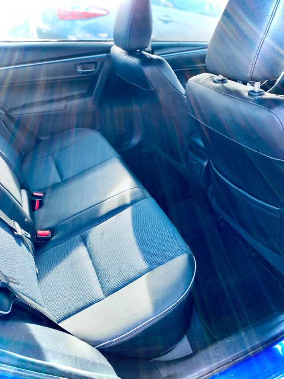 2015 Toyota Corolla Image 7