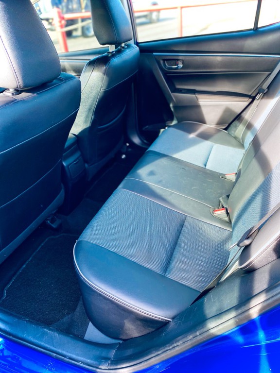 2015 Toyota Corolla Image 10