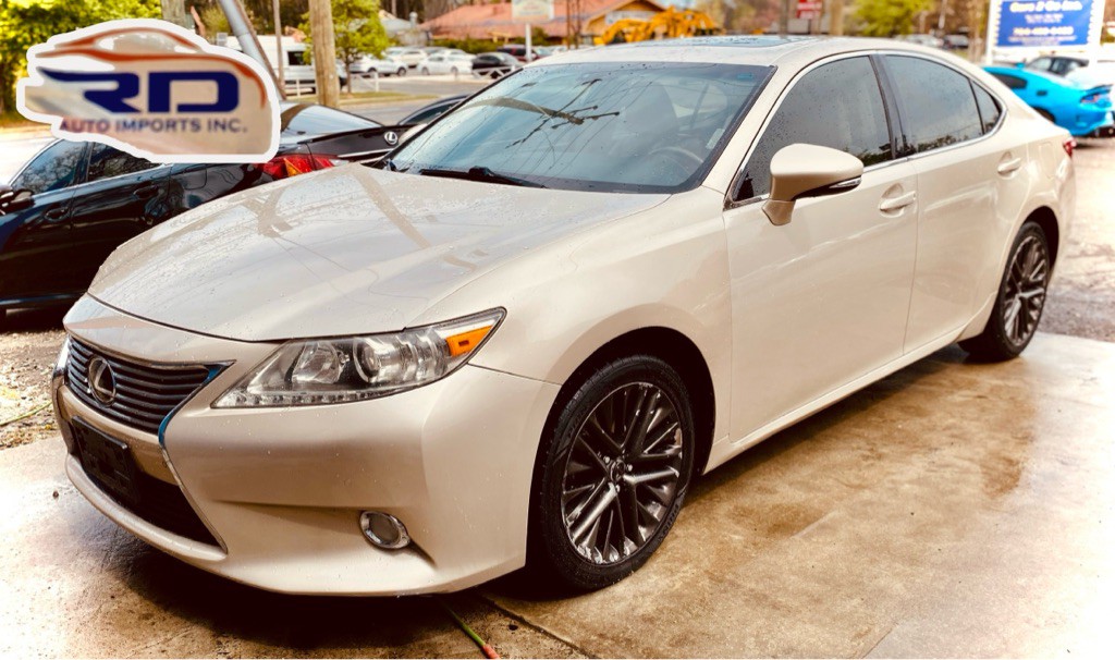 2013 Lexus ES Image 1