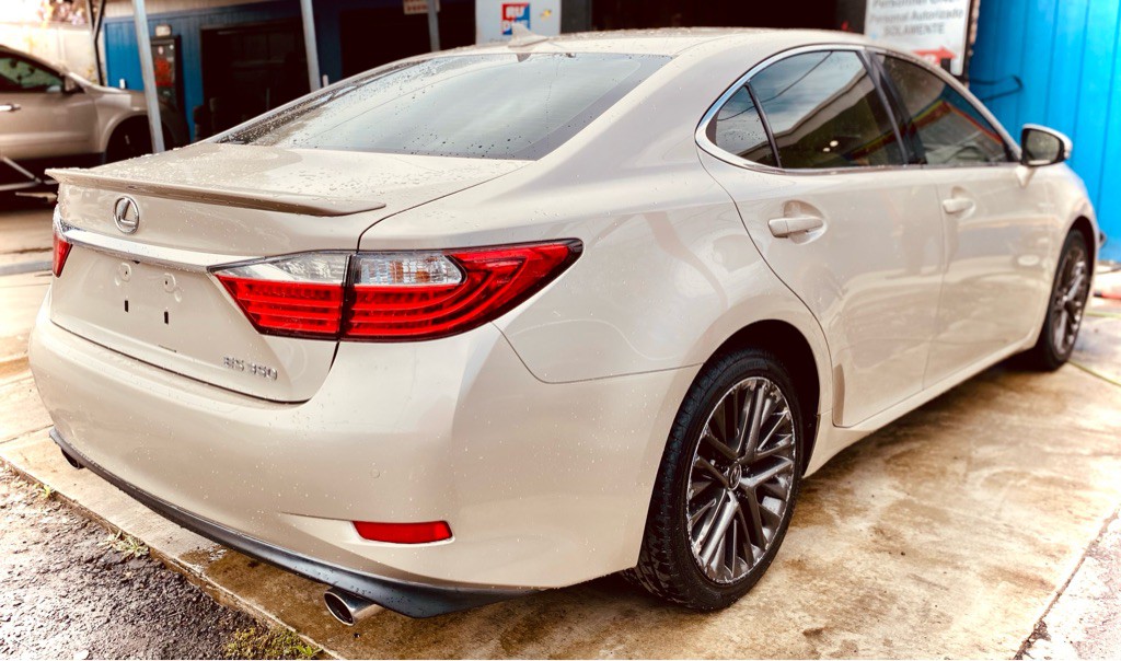 2013 Lexus ES Image 5