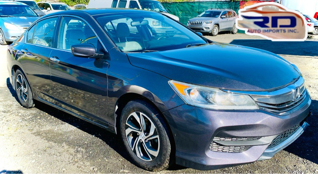2017 Honda Accord Image 1
