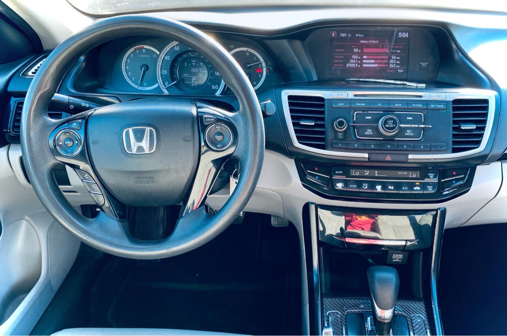 2017 Honda Accord Image 6