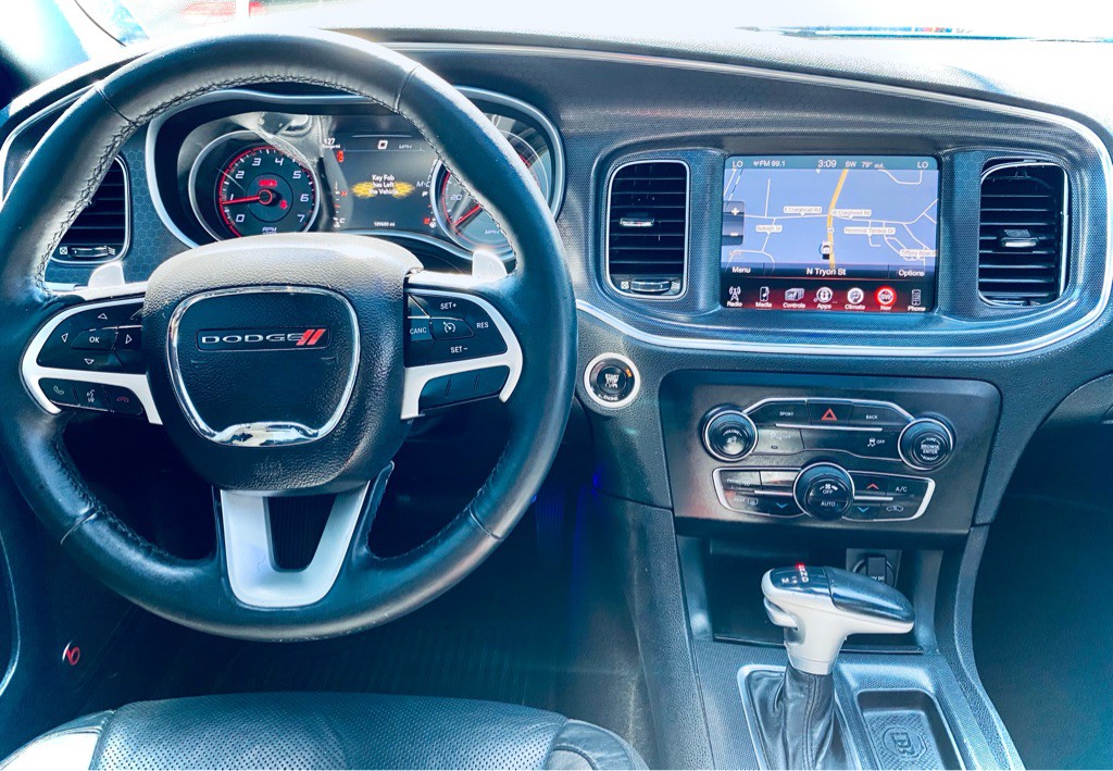 2016 Dodge Charger Image 9