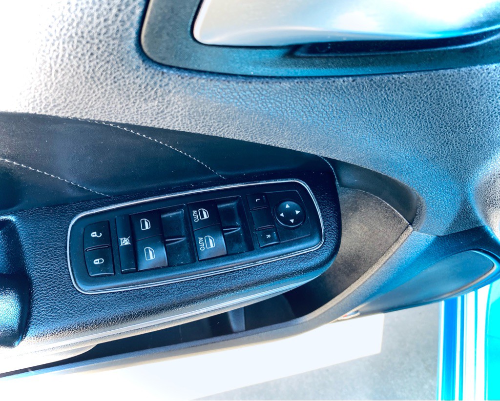 2016 Dodge Charger Image 14