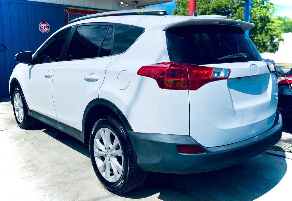 2014 Toyota Rav4 Image 2