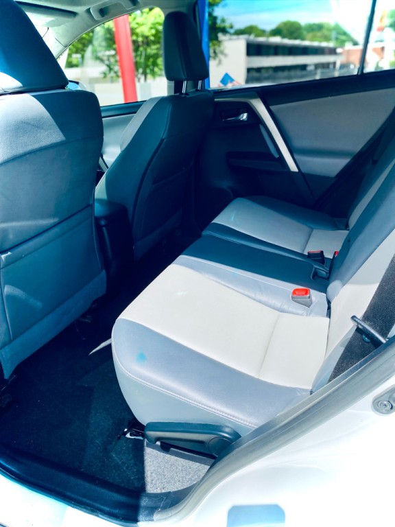 2014 Toyota Rav4 Image 8