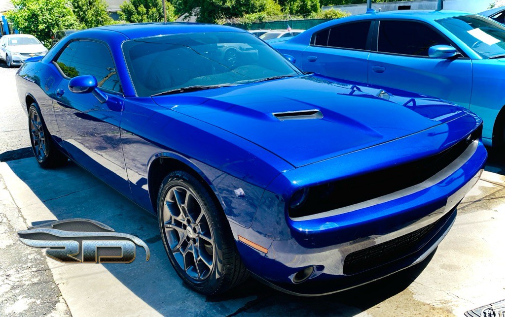 2018 Dodge Challenger Image 2