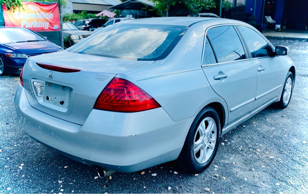 2007 Honda Accord Image 3