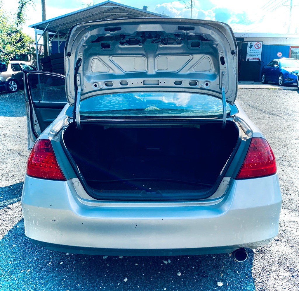 2007 Honda Accord Image 11