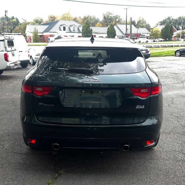 2017 Jaguar F-PACE Image 5
