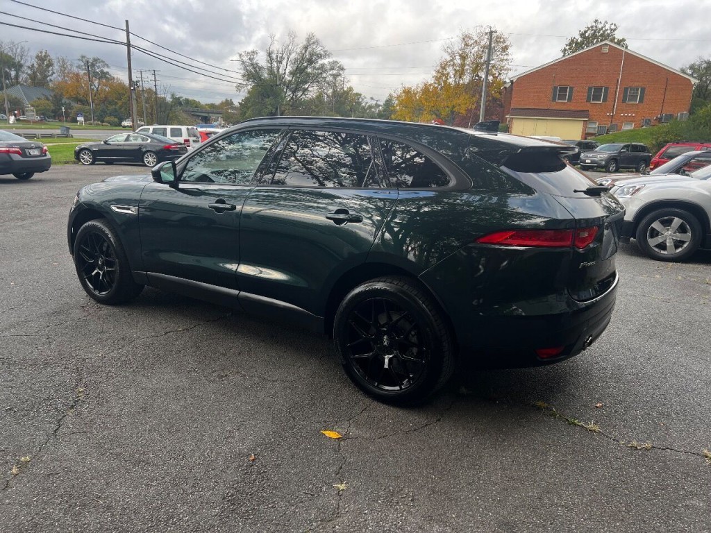 2017 Jaguar F-PACE Image 6