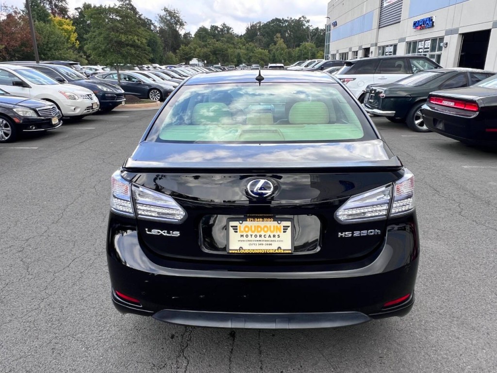 2010 Lexus HS 250h Image 6