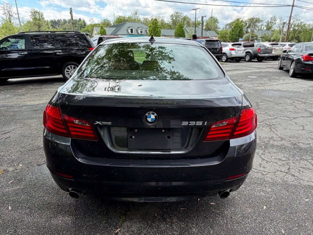2013 BMW 5 Series Image 5
