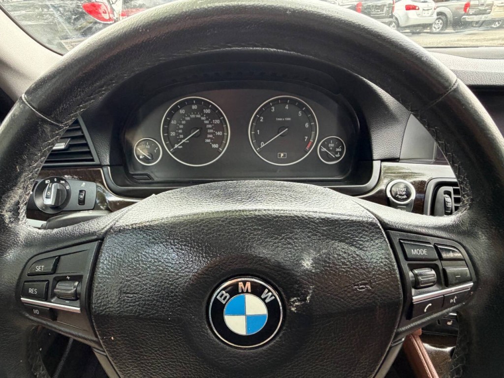 2013 BMW 5 Series Image 20