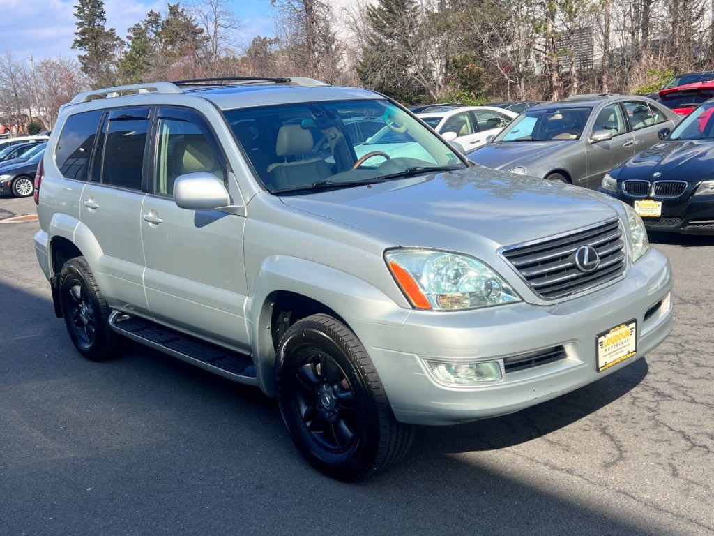 2004 Lexus GX 470 Image 3