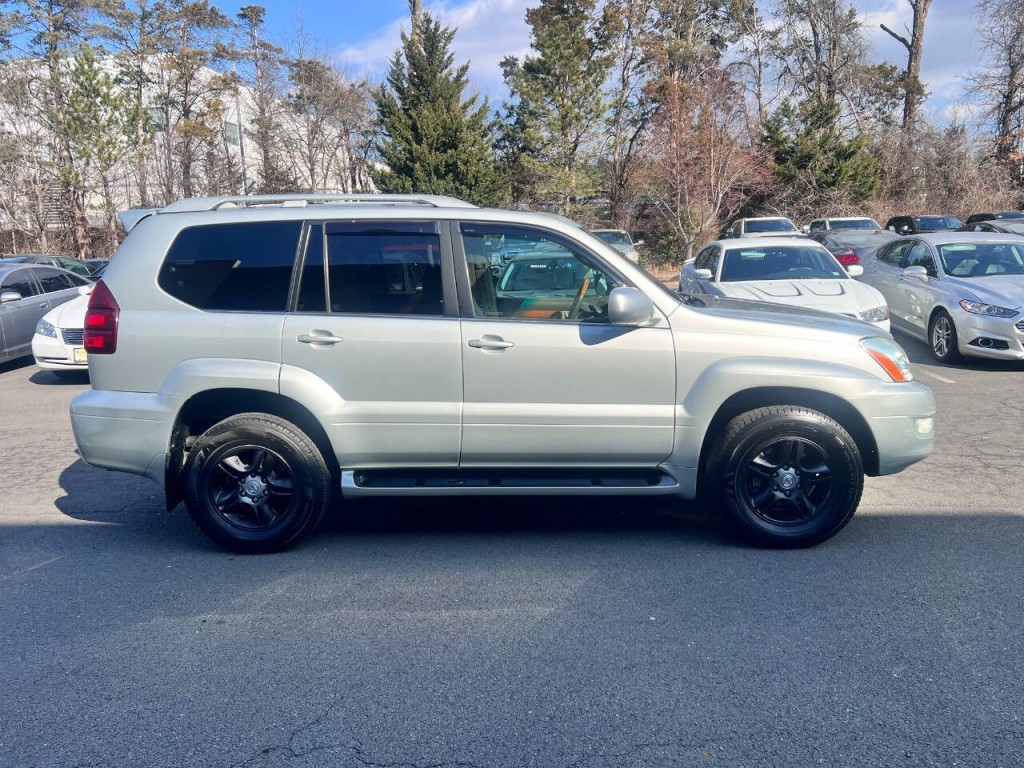 2004 Lexus GX 470 Image 4