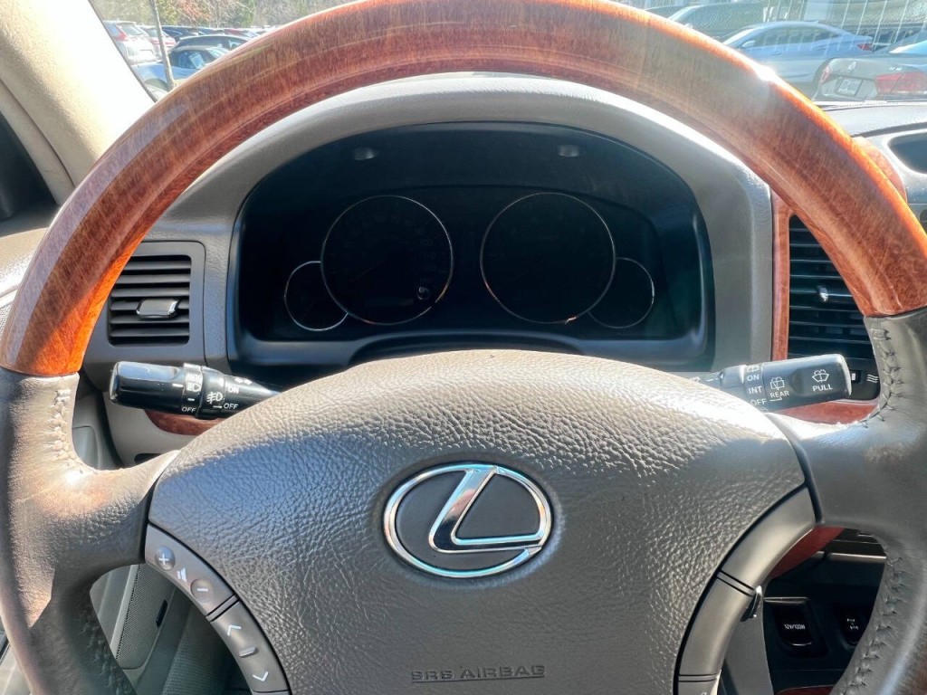 2004 Lexus GX 470 Image 22