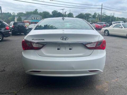 2013 Hyundai Sonata Image 5