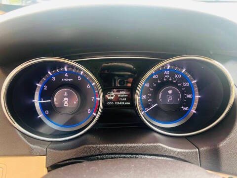 2013 Hyundai Sonata Image 12
