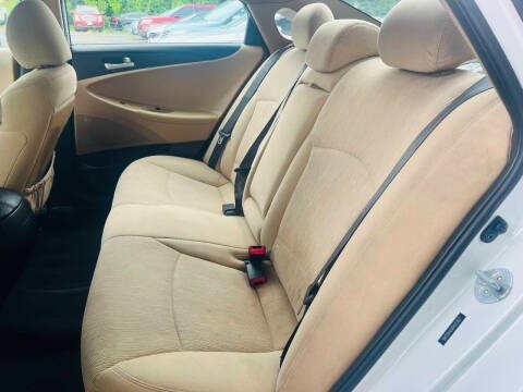 2013 Hyundai Sonata Image 17