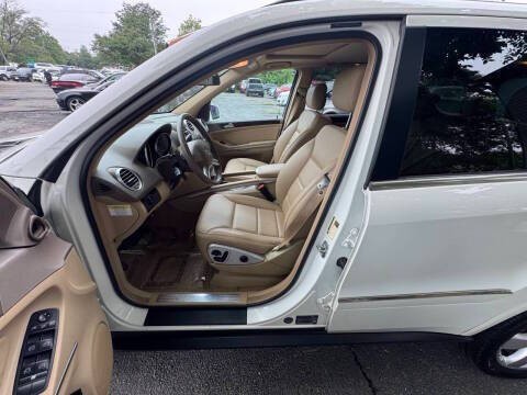 2011 Mercedes-Benz M-Class Image 11