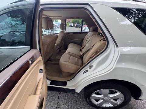 2011 Mercedes-Benz M-Class Image 17
