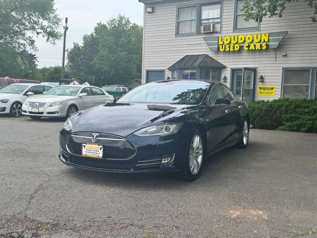 2013 Tesla Model S Image 1