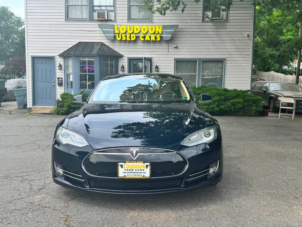 2013 Tesla Model S Image 2