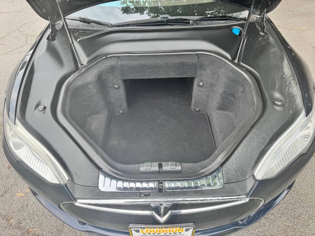 2013 Tesla Model S Image 22