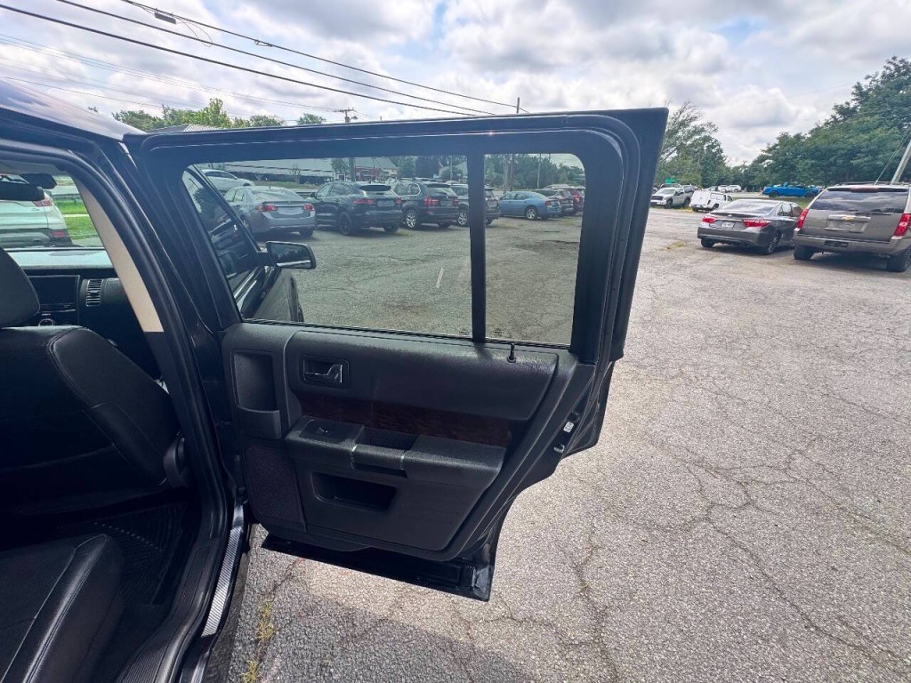 2019 Ford Flex Image 13