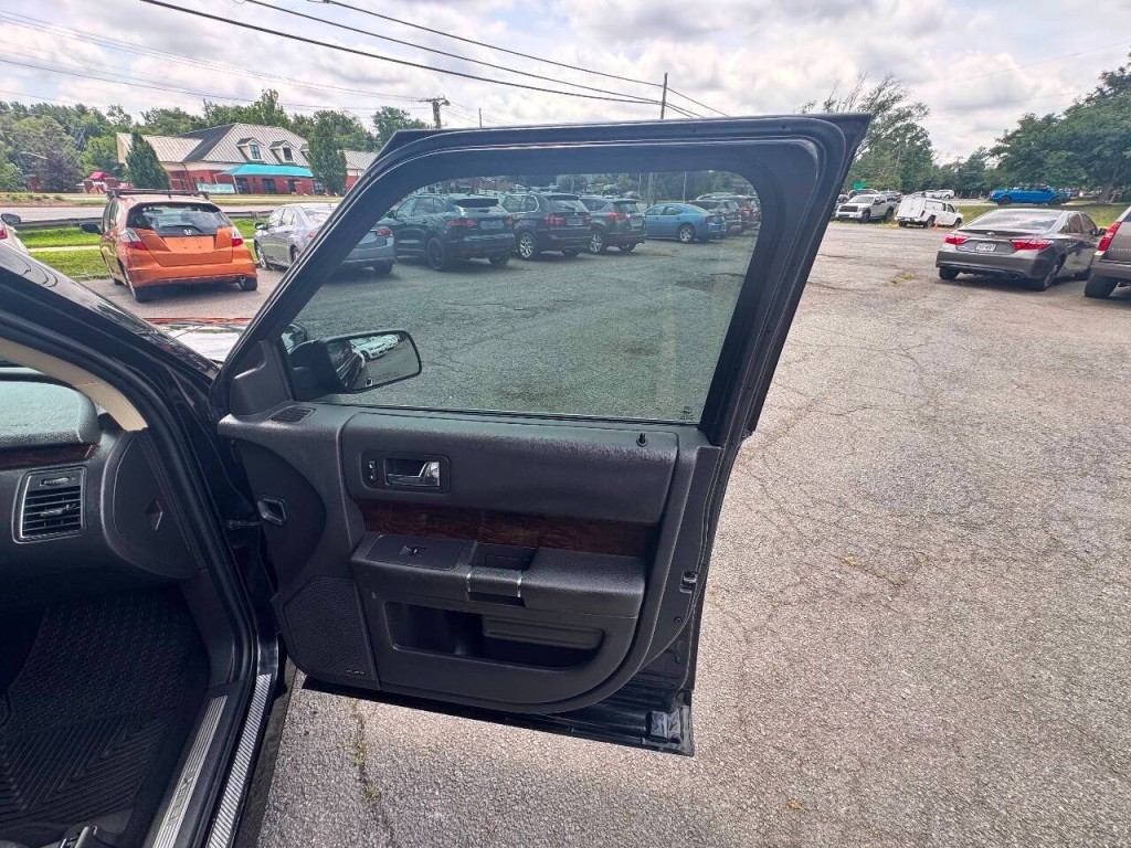 2019 Ford Flex Image 15