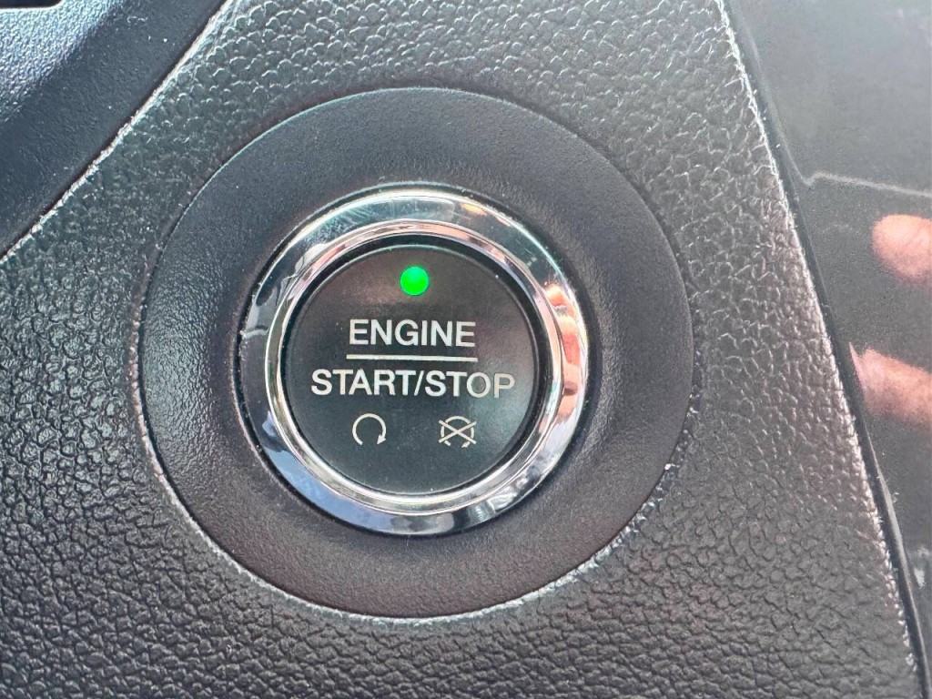 2016 Ford Explorer Image 26