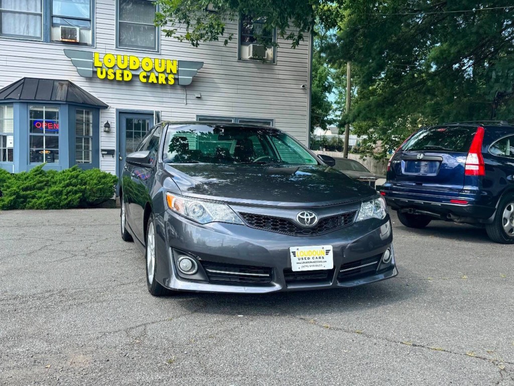 2013 Toyota Camry Image 3