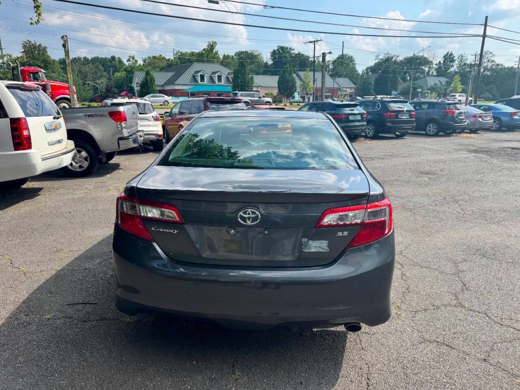 2013 Toyota Camry Image 5