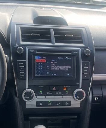2013 Toyota Camry Image 25
