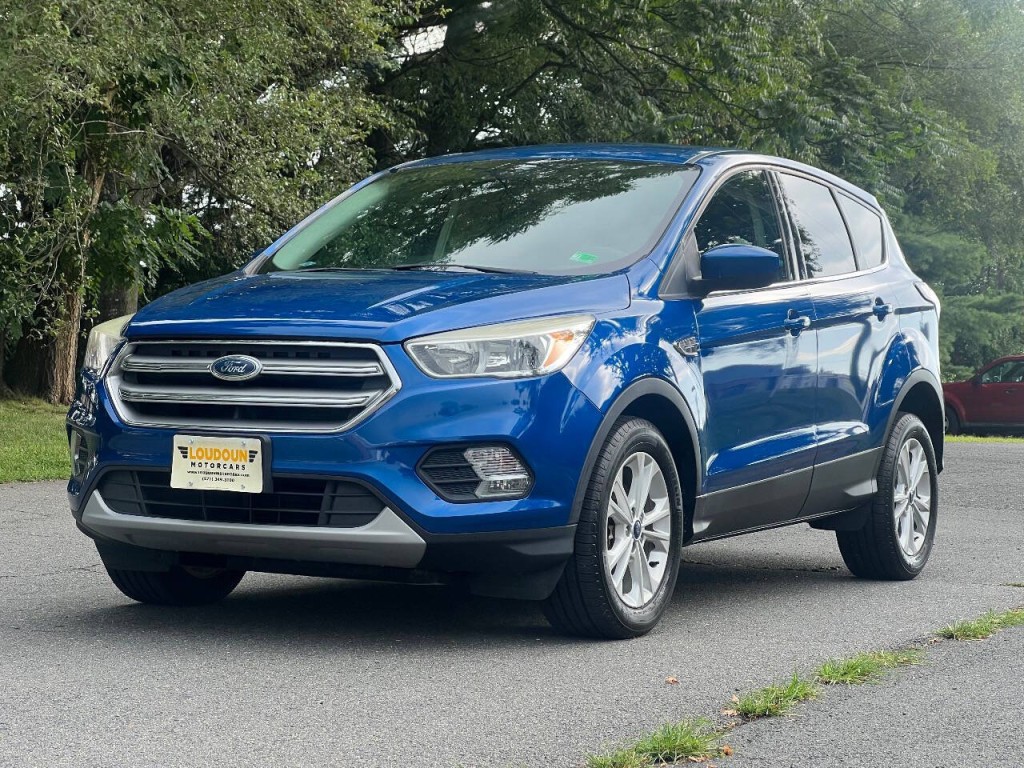 2017 Ford Escape Image 1
