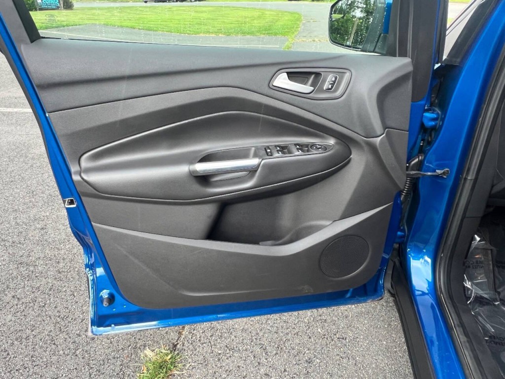 2017 Ford Escape Image 8