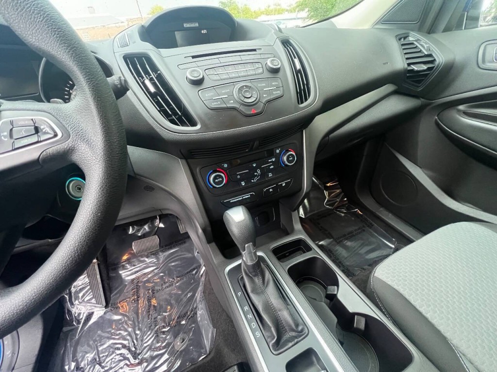 2017 Ford Escape Image 24