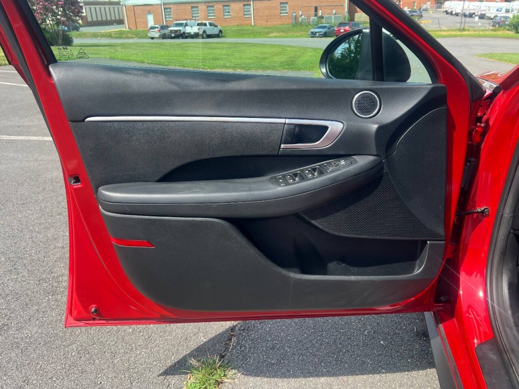 2021 Hyundai Sonata Image 8