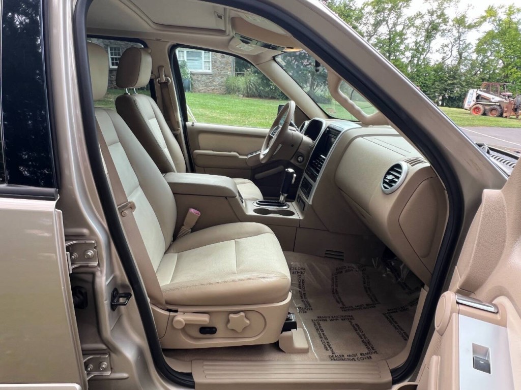 2007 Mercury Mountaineer Image 18