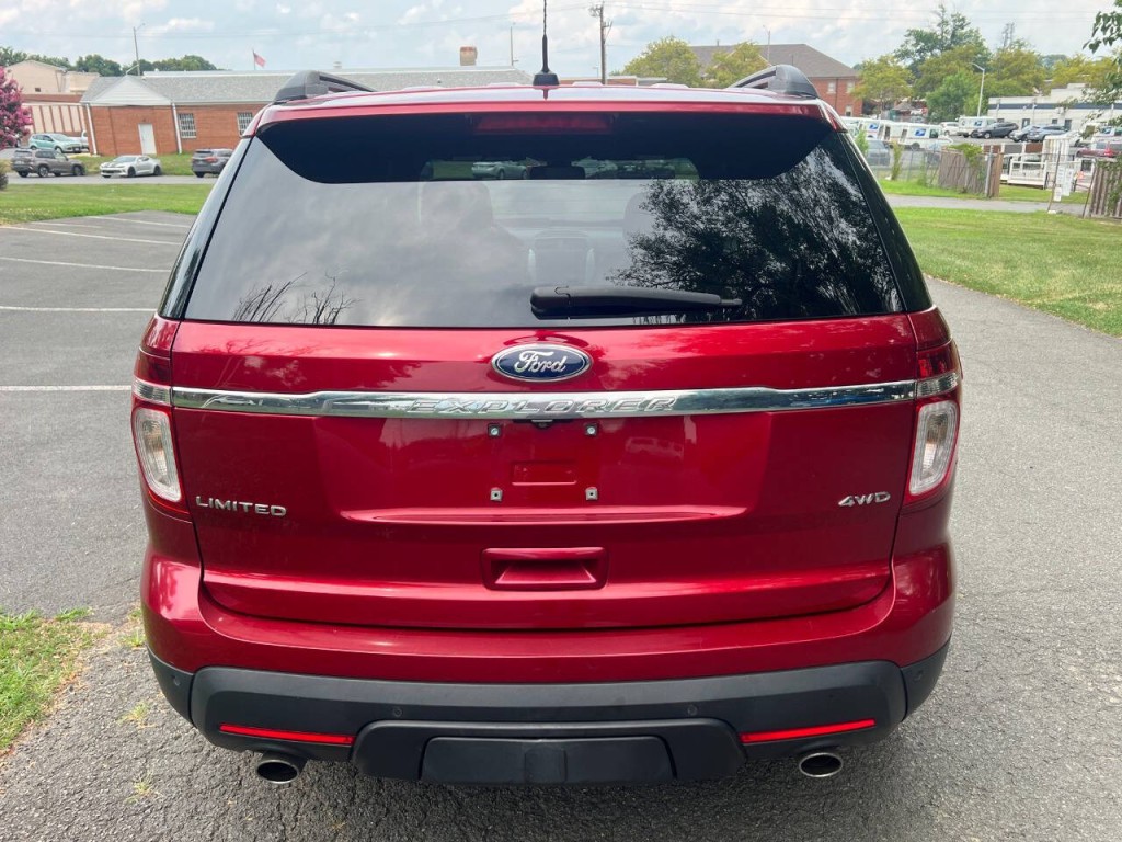 2015 Ford Explorer Image 6