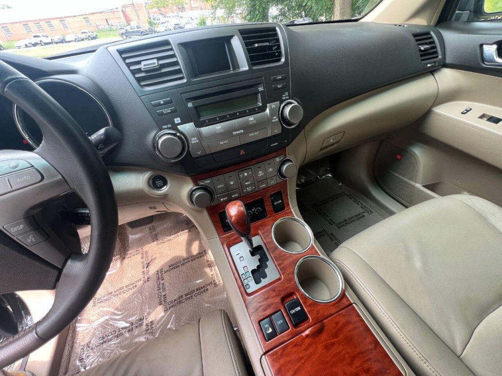 2009 Toyota Highlander Image 27