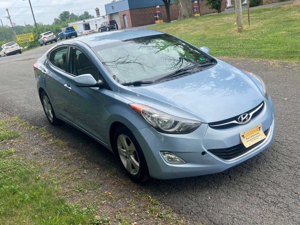 2012 Hyundai Elantra Image 3