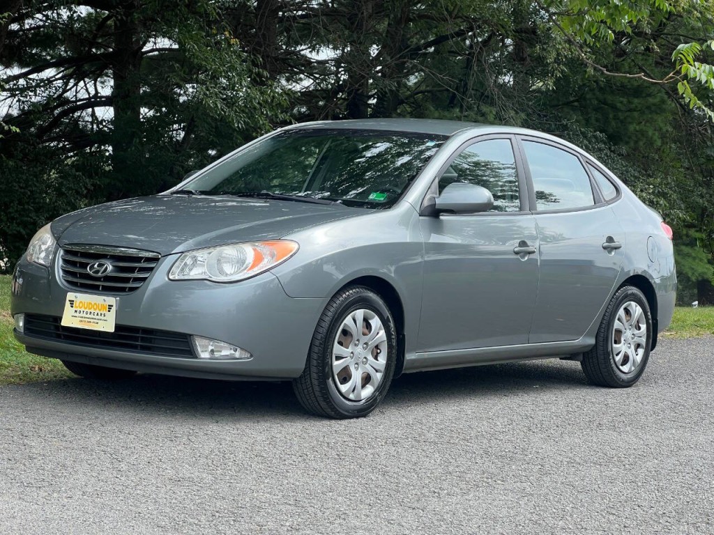 2010 Hyundai Elantra Image 1