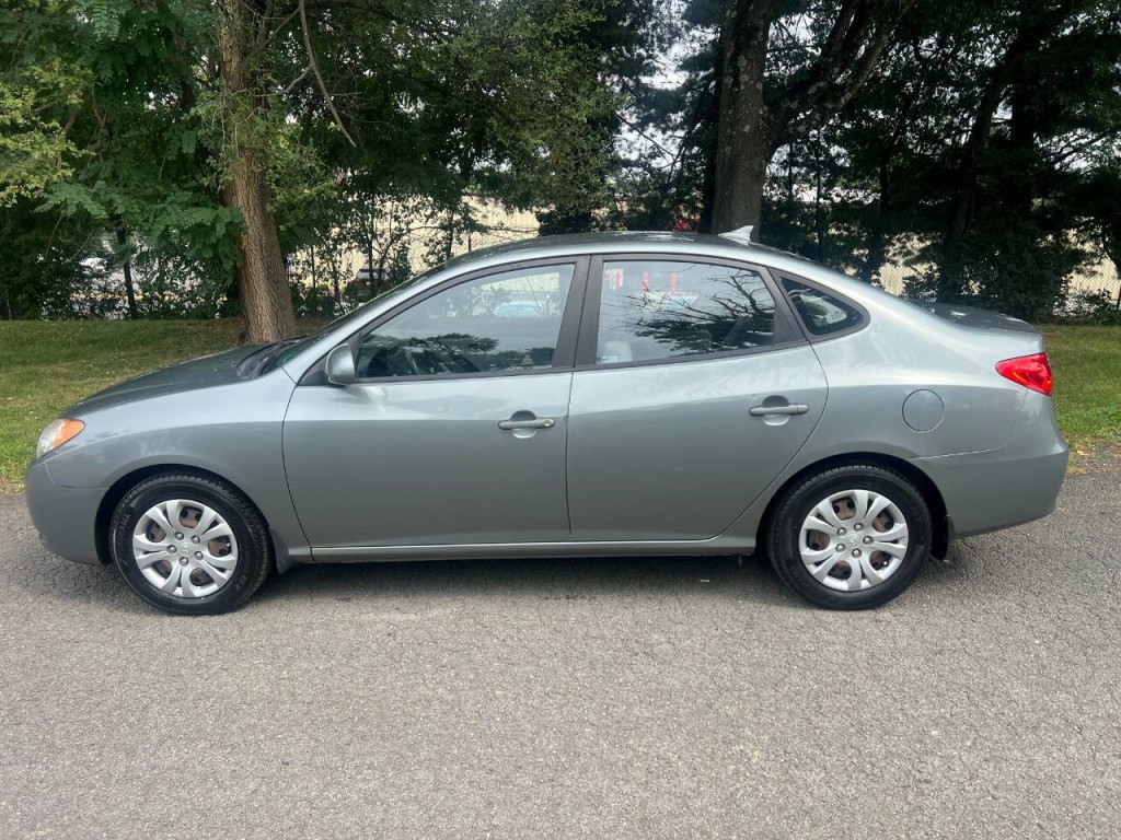 2010 Hyundai Elantra Image 7