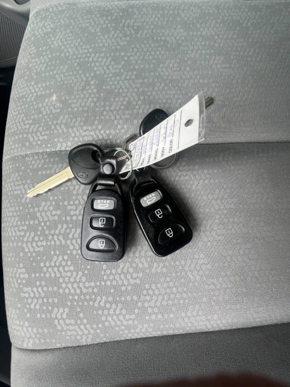 2010 Hyundai Elantra Image 24